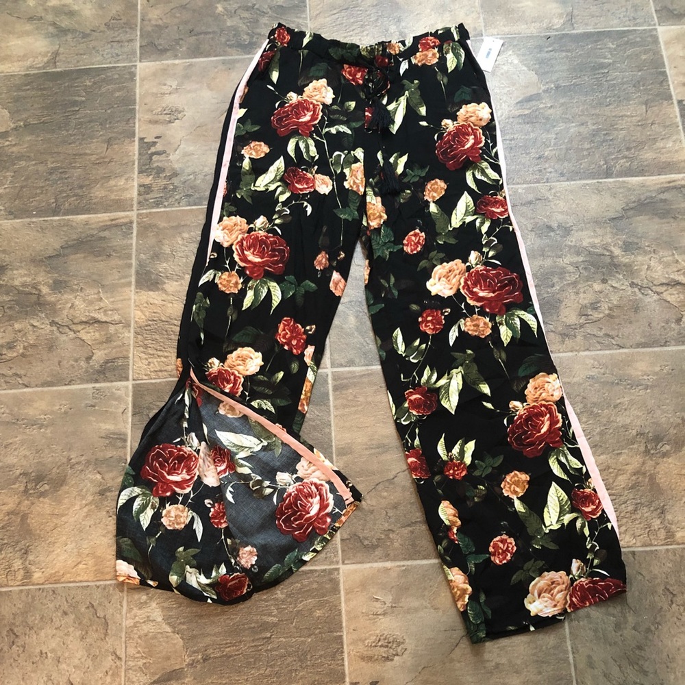 Wide leg floral boho pants by I jeans by buffalo